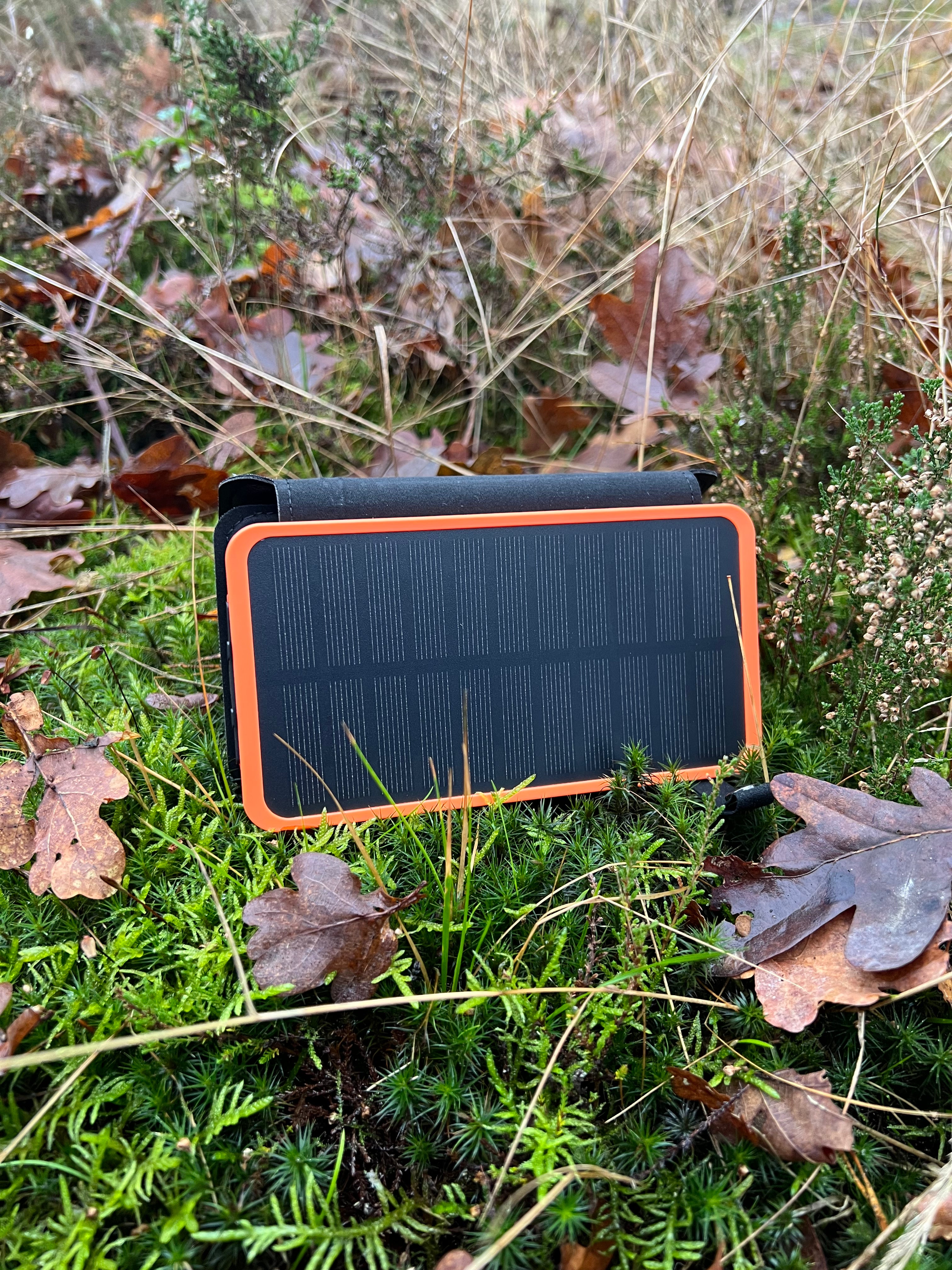 Solar Emergency Power Bank