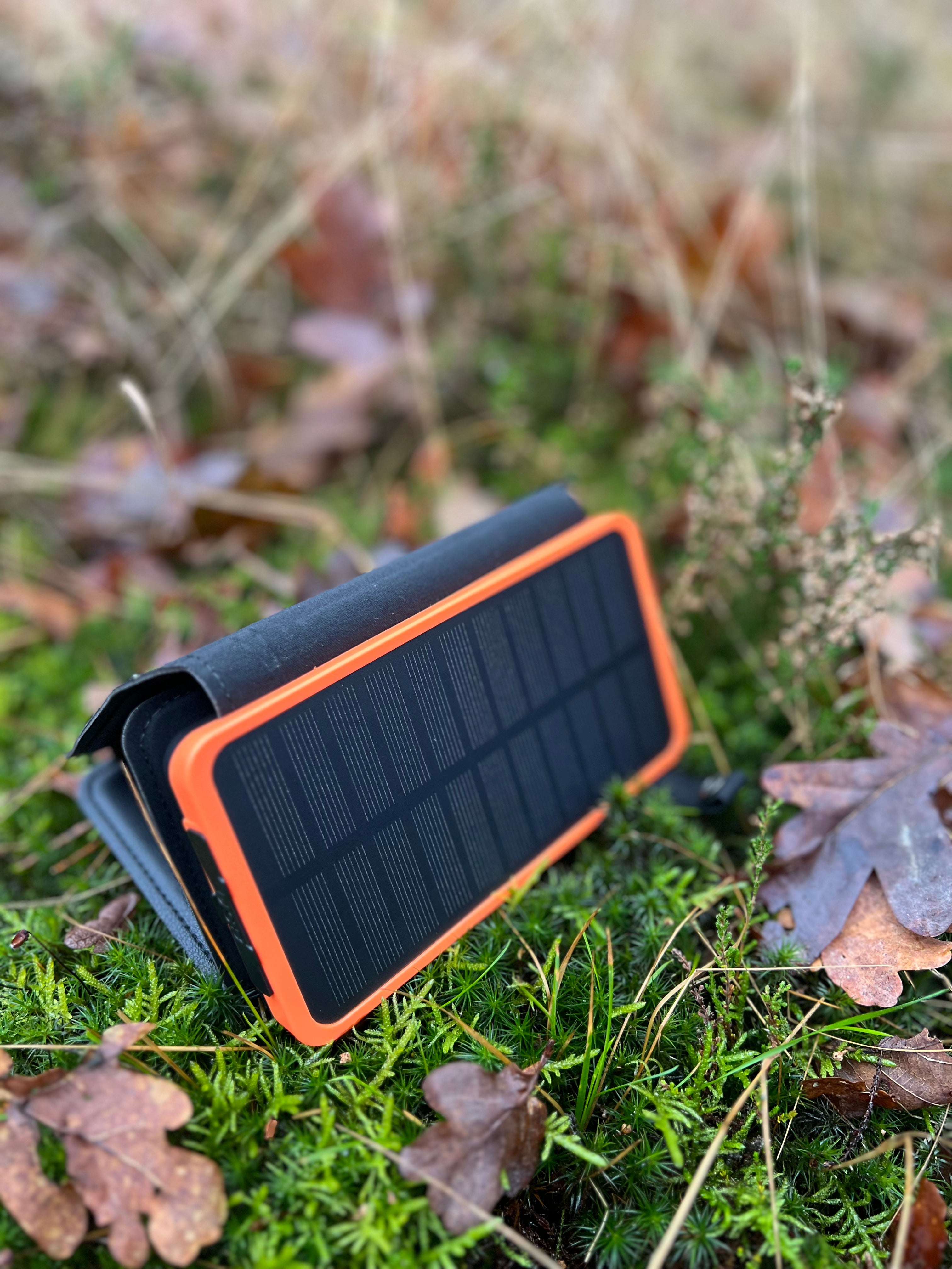 Solar Emergency Power Bank